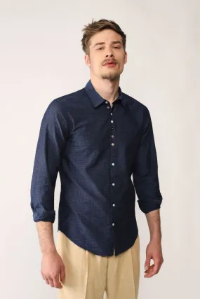 Camicia fantasia geometrica con colletto classico