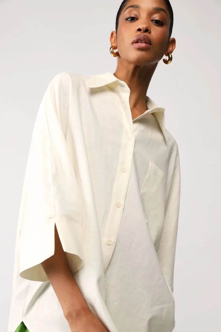 Camicia oversize con colletto classico e taschino applicato